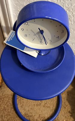 Clock N Stand