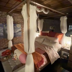 Queen Size Four Poster Bed Frame