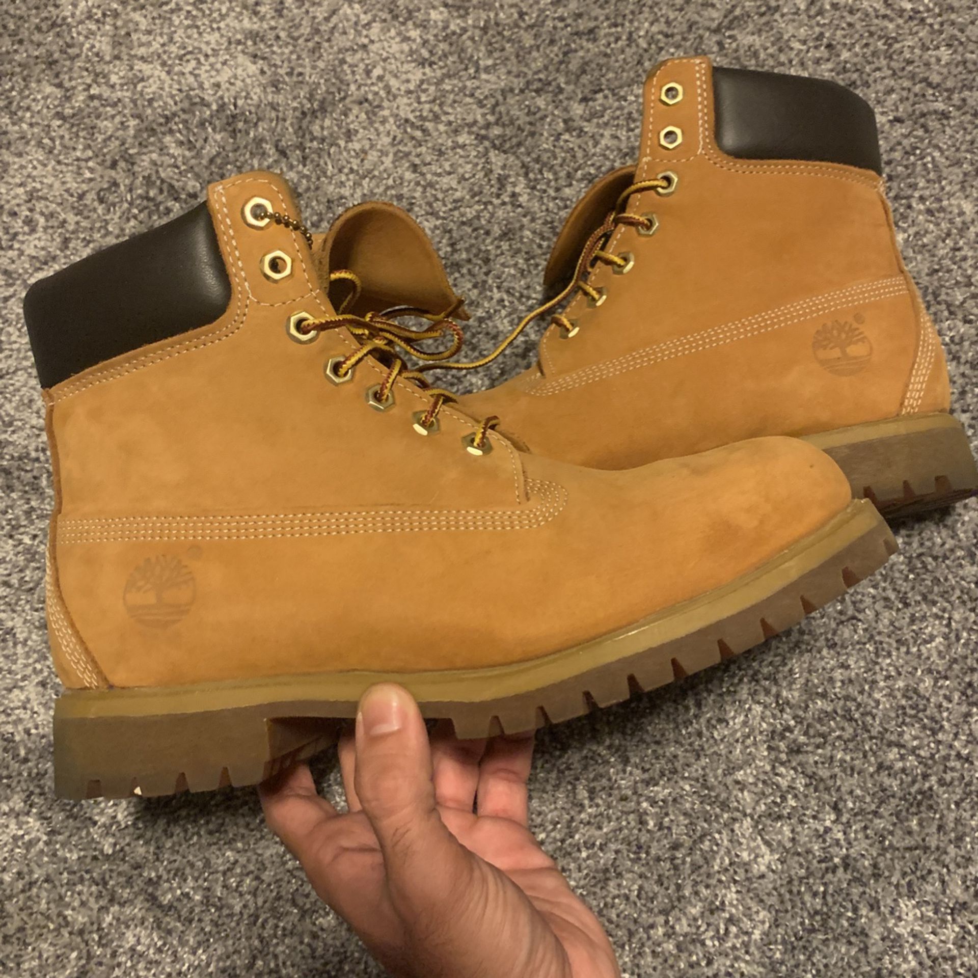 Timberland Wheat Boots (classic Look) for Sale in Phoenix, AZ - OfferUp