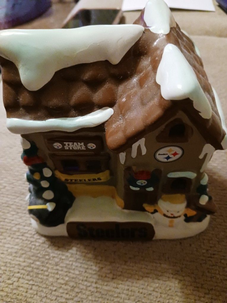 Steelers Christmas House