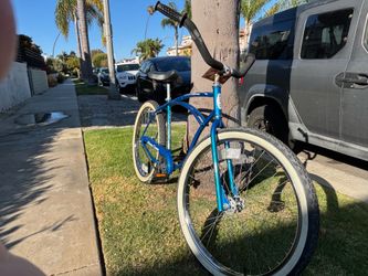 Schwinn Beach Cruiser