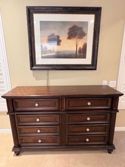 Large Traditional 8-Drawer Wood Dresser