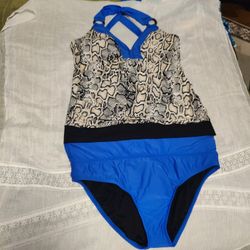 Beautiful Women  Swimsuit 