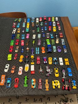 Vintage & Modern Hot Wheels / Die-Cast Car Collection – 88 Cars