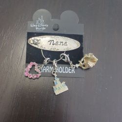 Super Cute Walt Disney World Nana Brooch With Charms