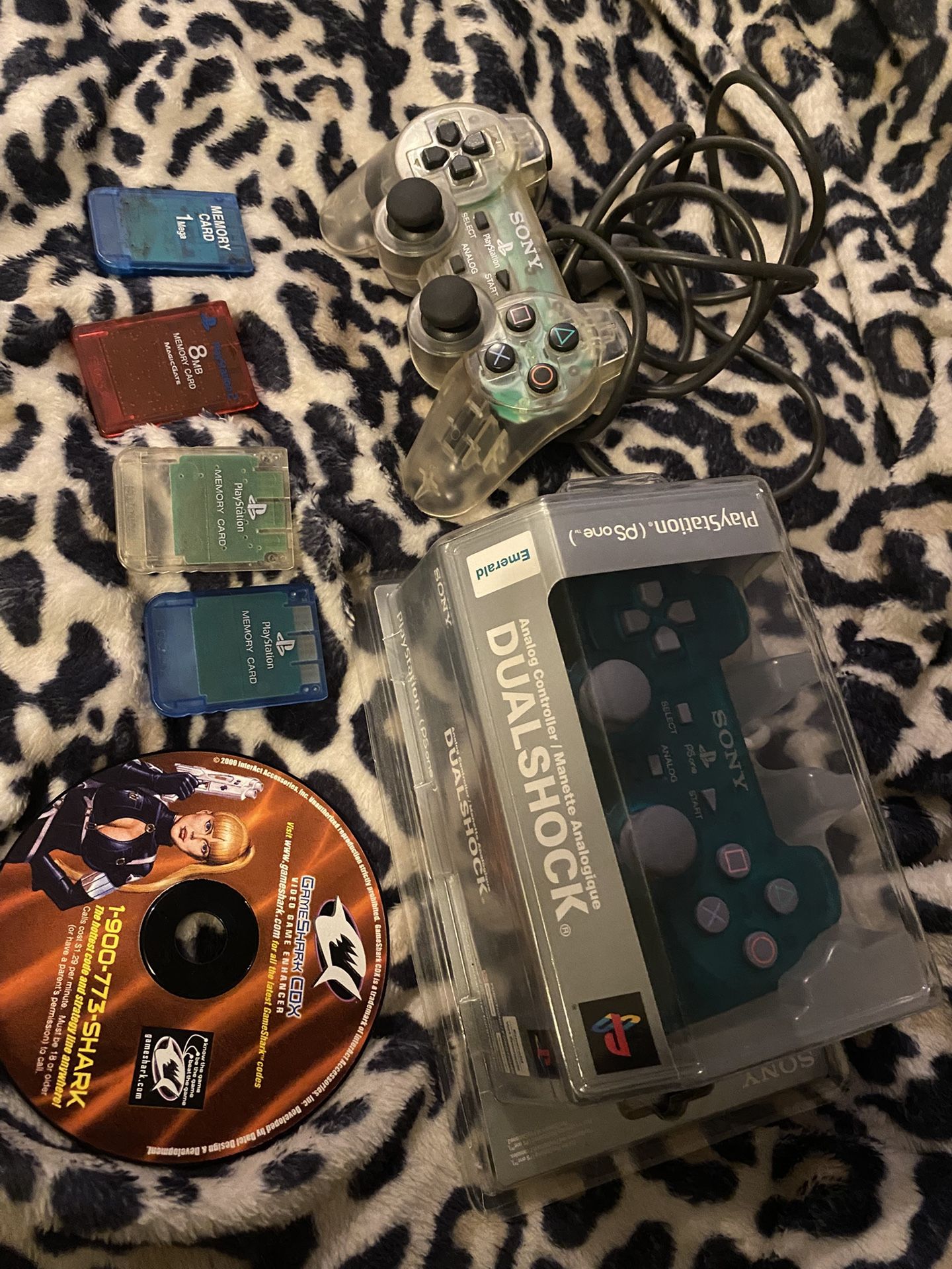 Sony Ps1 Controllers, Memory Cards & GameShark 