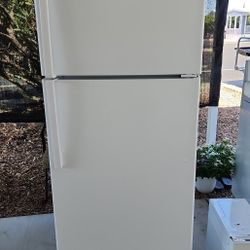 GE refridgerator 