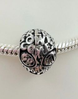 Pandora x Marvel Spider-Man Mask Charm “With Great Power Comes Great Responsibility”