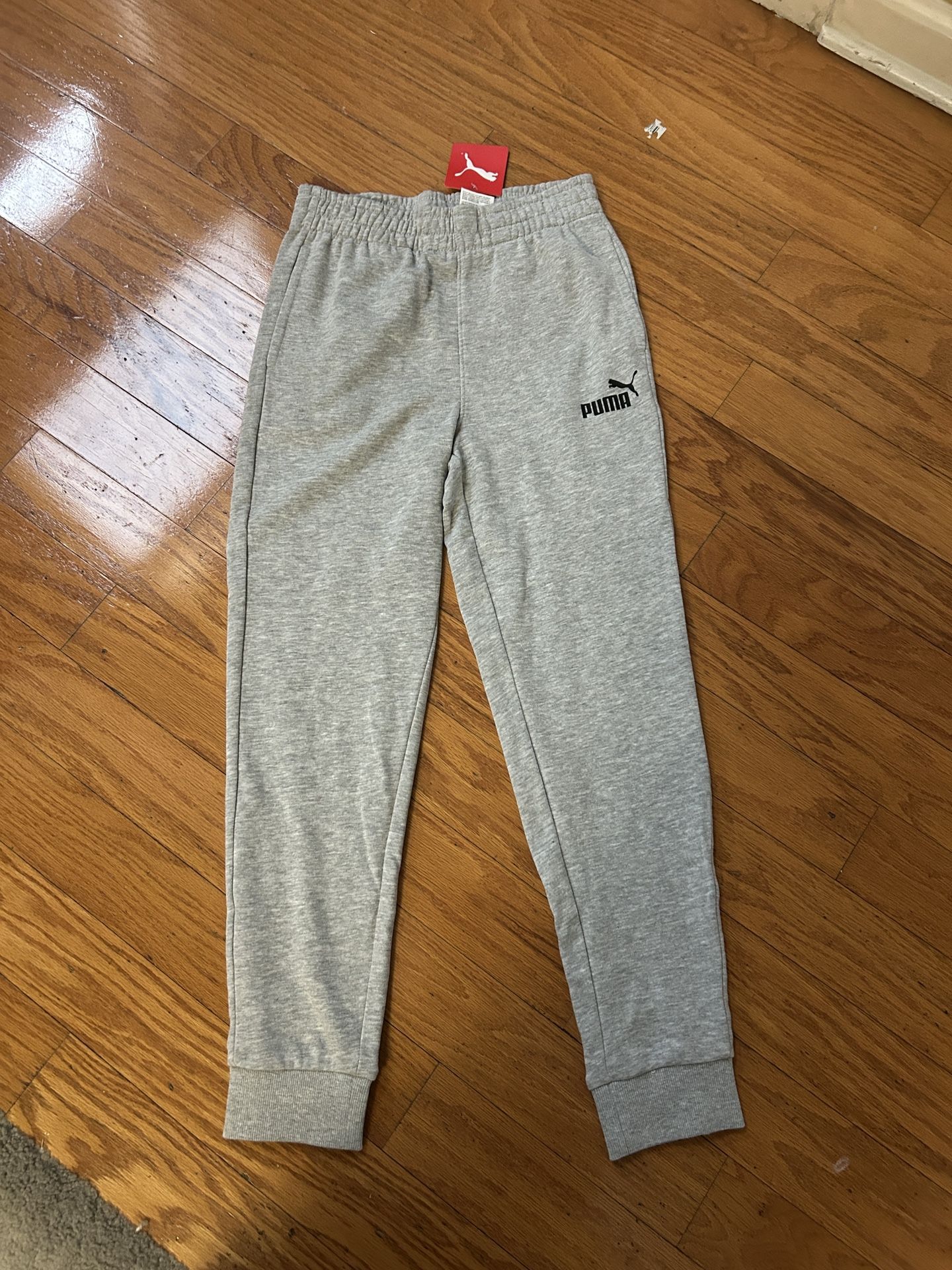 NWT Puma Kids Jogger Size M 10/12