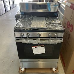 Ge Freestanding Gas Range With Griddle And Air Fryer In Stainless Steel 