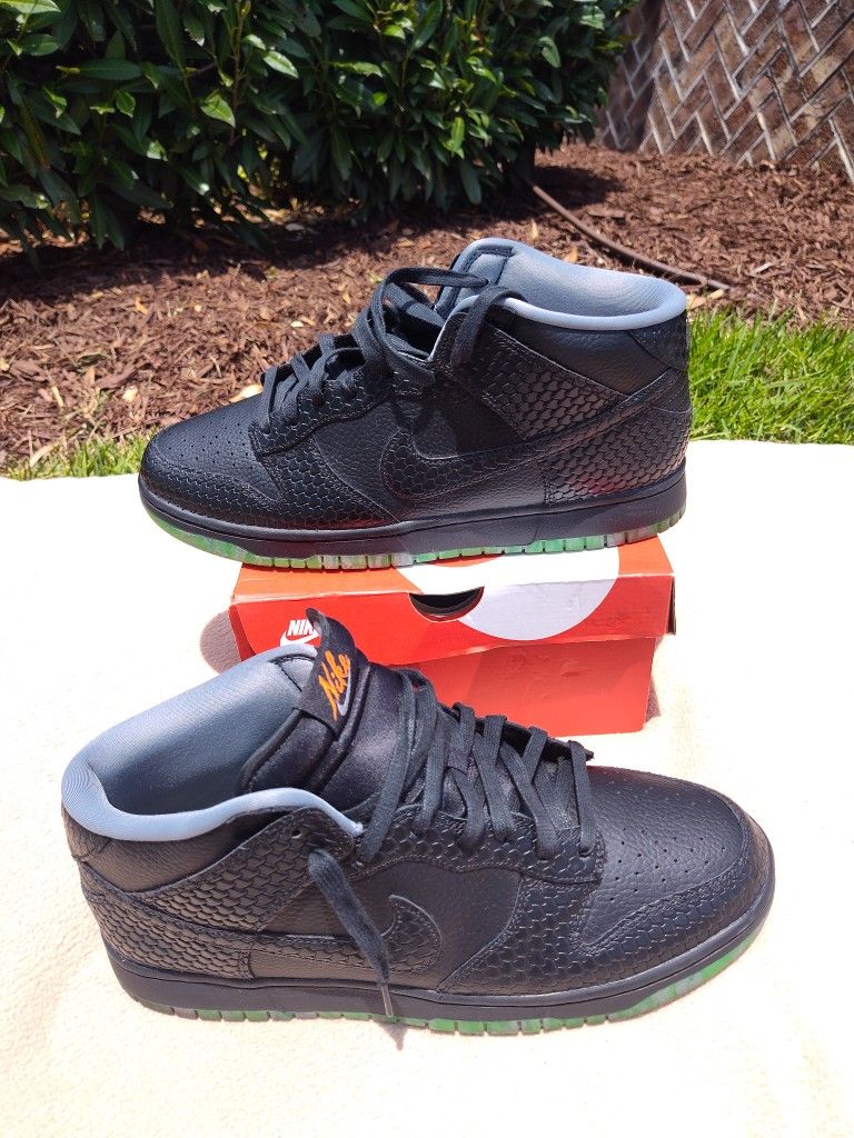 Nike Dunks (Halloween)
