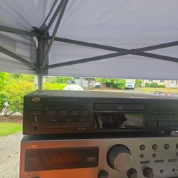 JVC XL-V118 COMPACT DISC PLAYER 