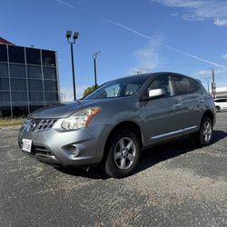 2012 Nissan rogue 