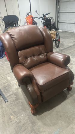 Leather recliner chair