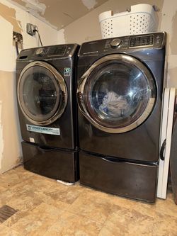 Samsung Front-Load Washer + [Electric/Gas] Dryer Set w/ Pedestals, Steam