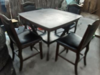 Tall Dining Table w/4 chairs