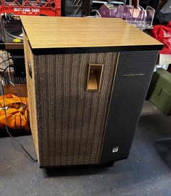 Vintage Pioneer Speaker