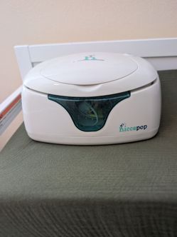 Baby wipe warmer