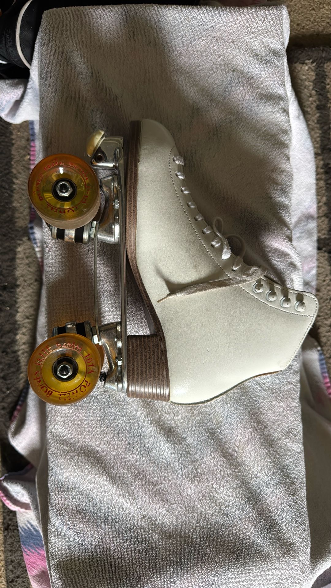 Riedell Roller Skates with sure grip plates
