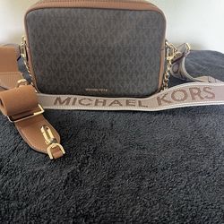 Michael Kors purse