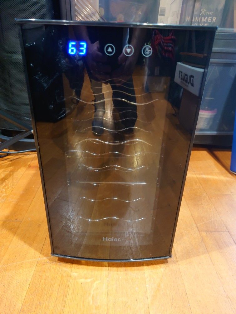 Wine Cooler 12 Bottles