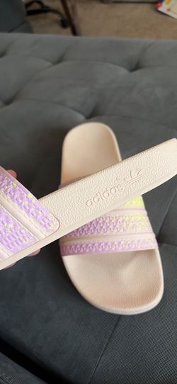 Women’s slides size 11