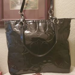 Authentic Coach Gallery Black Handbag