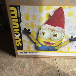 Christmas decorations in its box like new local pick up in Pomona ca.