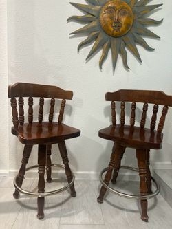 Wooden swivel barstools