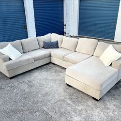 Beige 4 Piece Sectional Couch 
