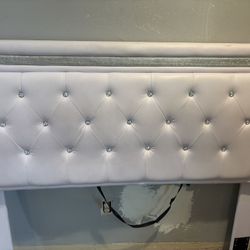 Headboard And Chest Of Drawers
