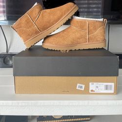 Men’s Classic Ultra Mini Fuzzy Suede Boots – Size 9 (NEW with Tags)