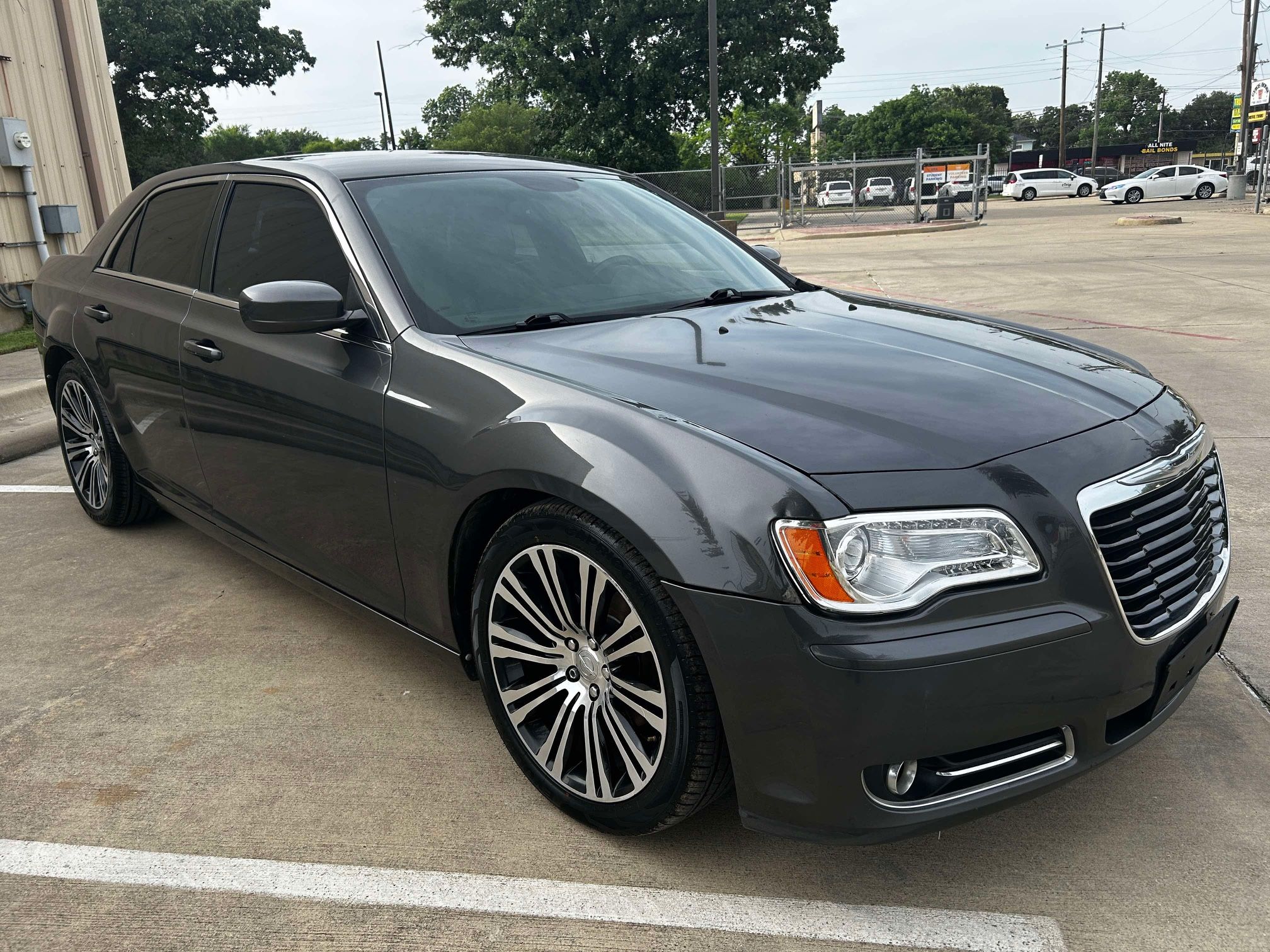 2014 Chrysler 300s.