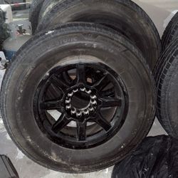 Moto Metal Wheels With Tires 