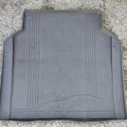 OEM Alfa Romeo Giulia rear cargo tray 
