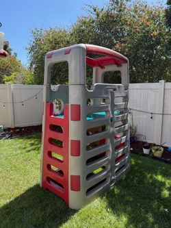 Outdoor climbing structure