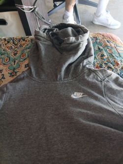 Nike Sportswear Essential Funnel-Neck Fleece Pullover Hoodie