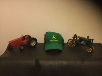 John Deere Tractors & Hat