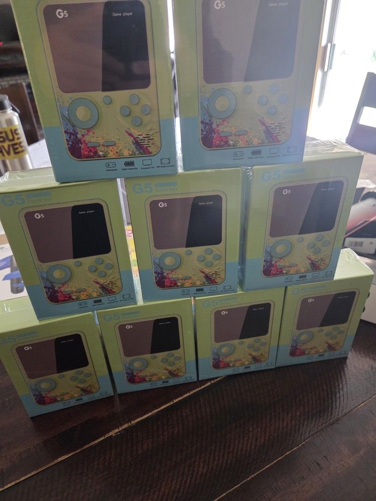 G five game boxes with five hundred games pre.Installed