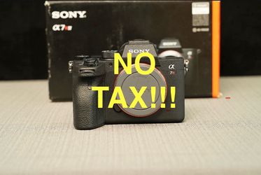 Sony Alpha a7R V 61MP Full-Frame Mirrorless Camera - Body Only - BRAND NEW