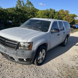 07 Chevy Suburban 4x4