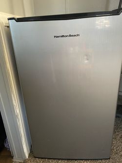 Hamilton Beach Mini Fridge