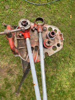 Pipe threader 3/4 and 1/2