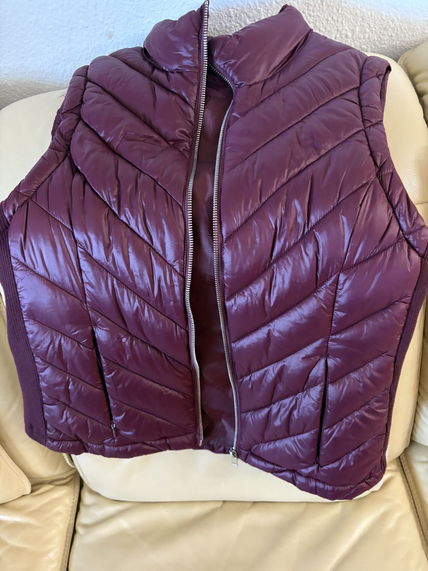 Women’s Puffer Vest