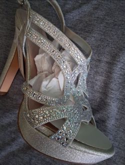 Silver high heels sz 7.5 new