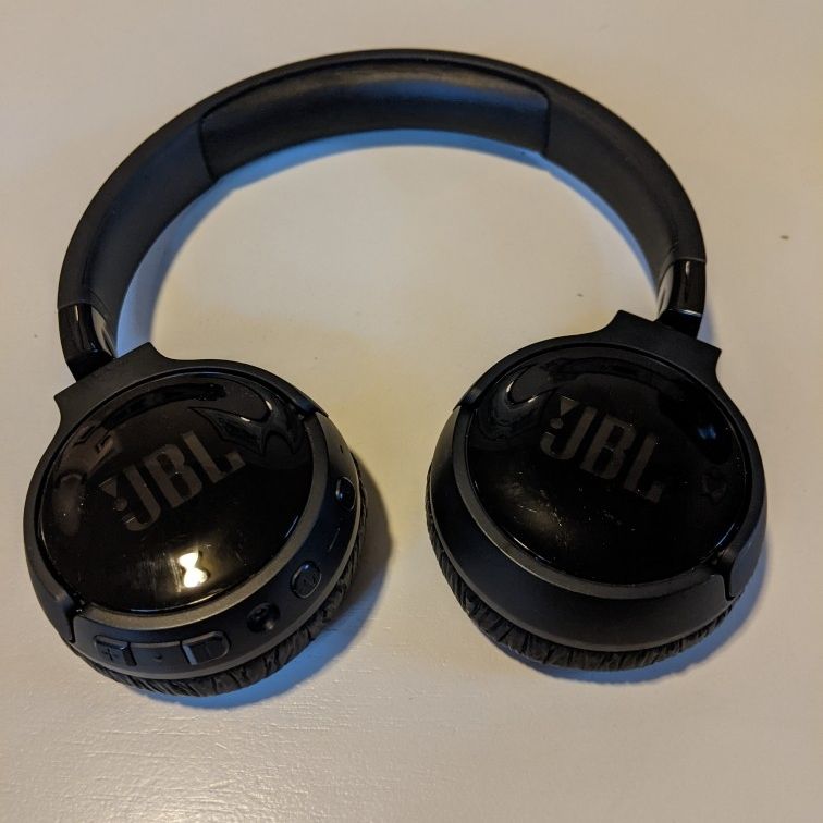 JBL Tune 600BTNC