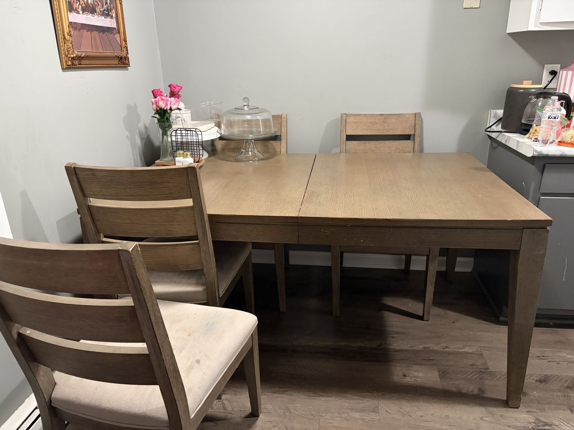 Dinning Room Table