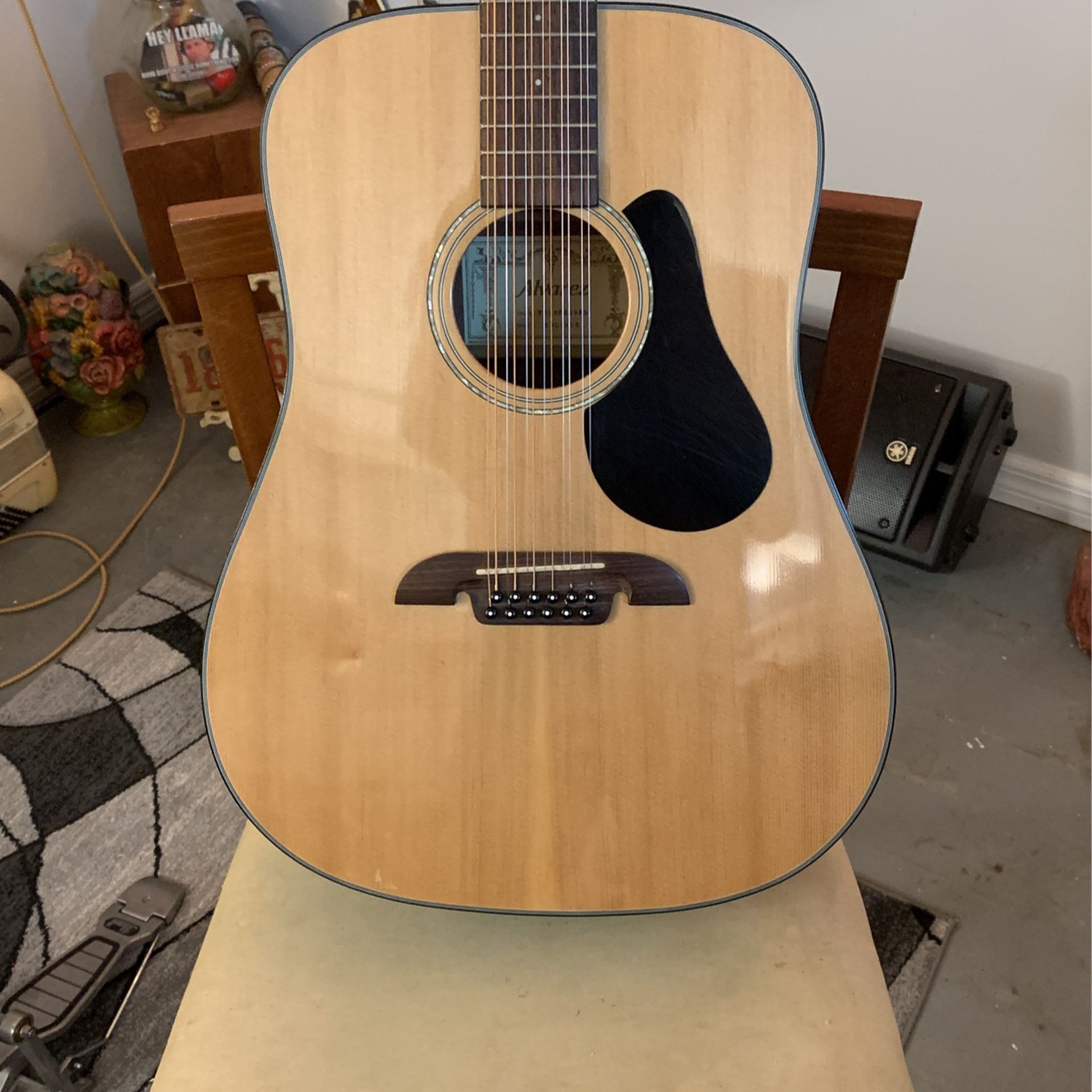 Alvarez RD20S12 Acoustic Guitar 12 String