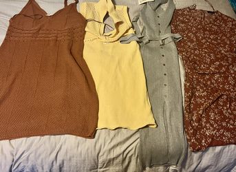Brand New Women’s Dresses Size M/L Bundle 