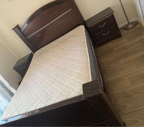 Queen bed 5 pieces